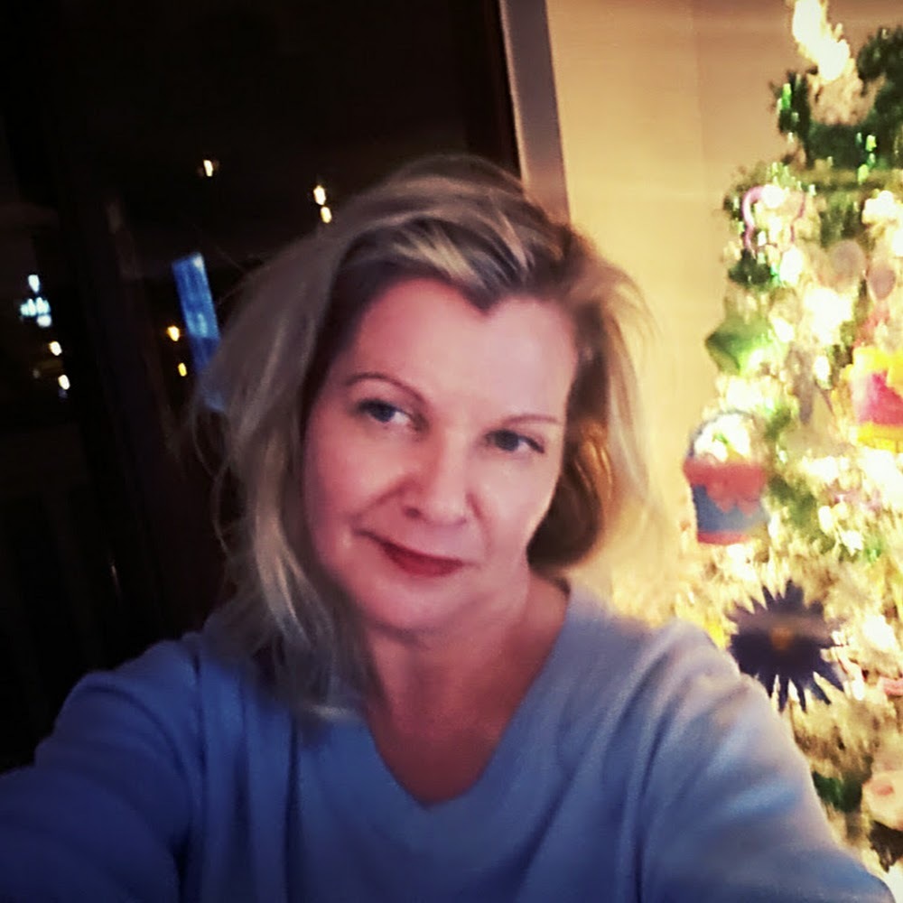 Meet your Posher, Caryn
